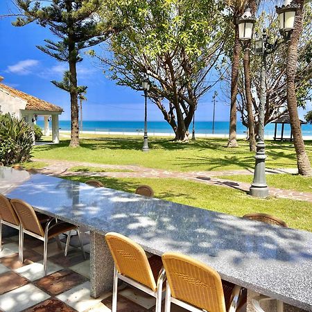 Castle Beach House Luxury Beachfront Villa Málaga Kültér fotó