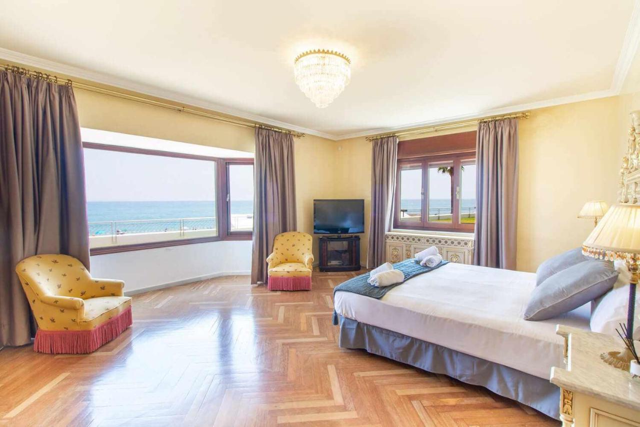 Castle Beach House Luxury Beachfront Villa Málaga Kültér fotó