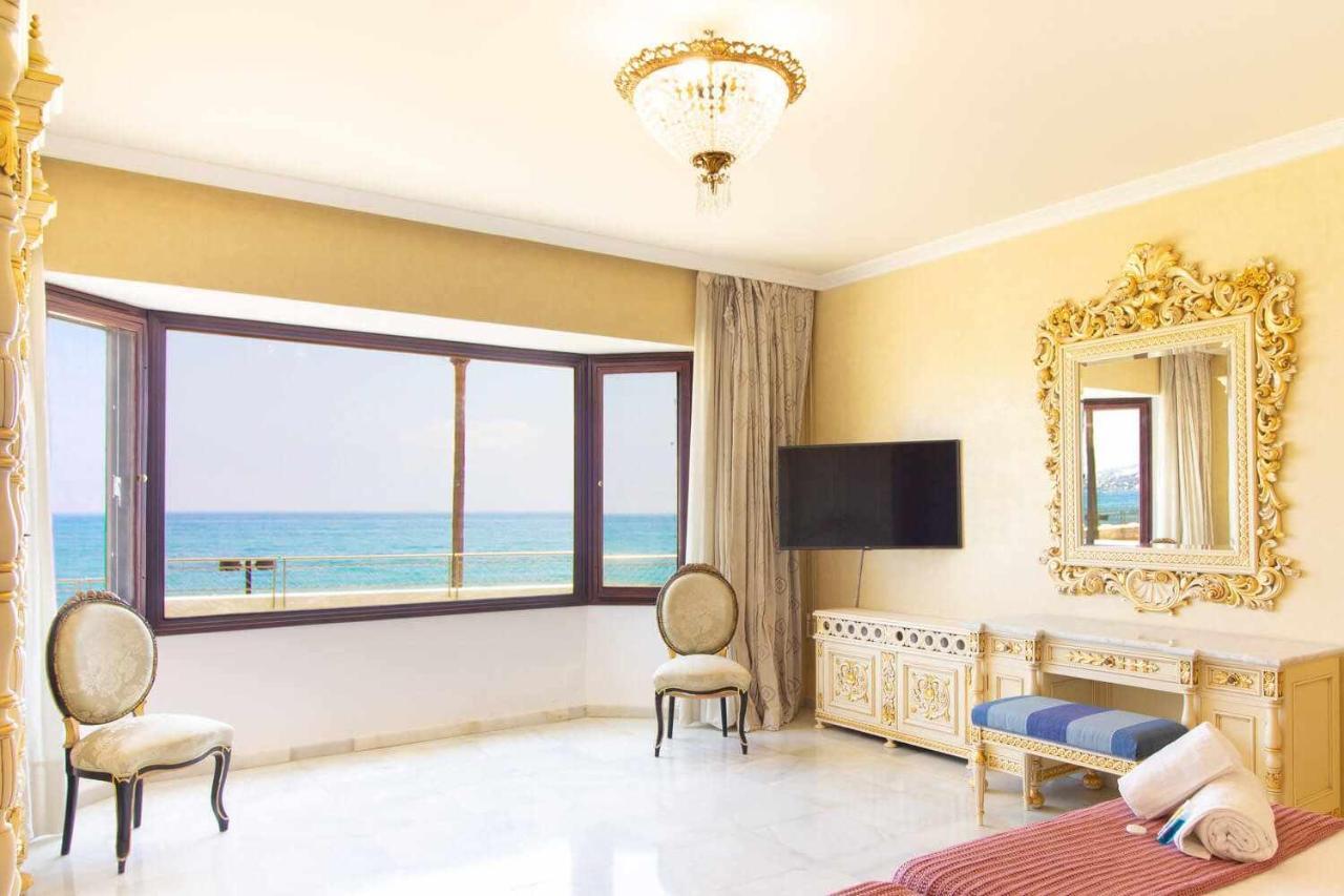 Castle Beach House Luxury Beachfront Villa Málaga Kültér fotó